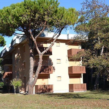 Clizia Apartment Bibione Exterior photo